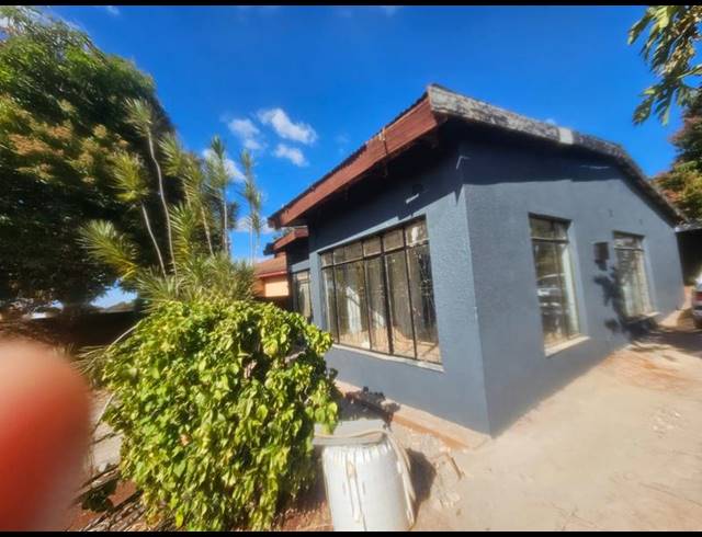 3 BEDROOM HOUSE FOR SALE IN SIBASA